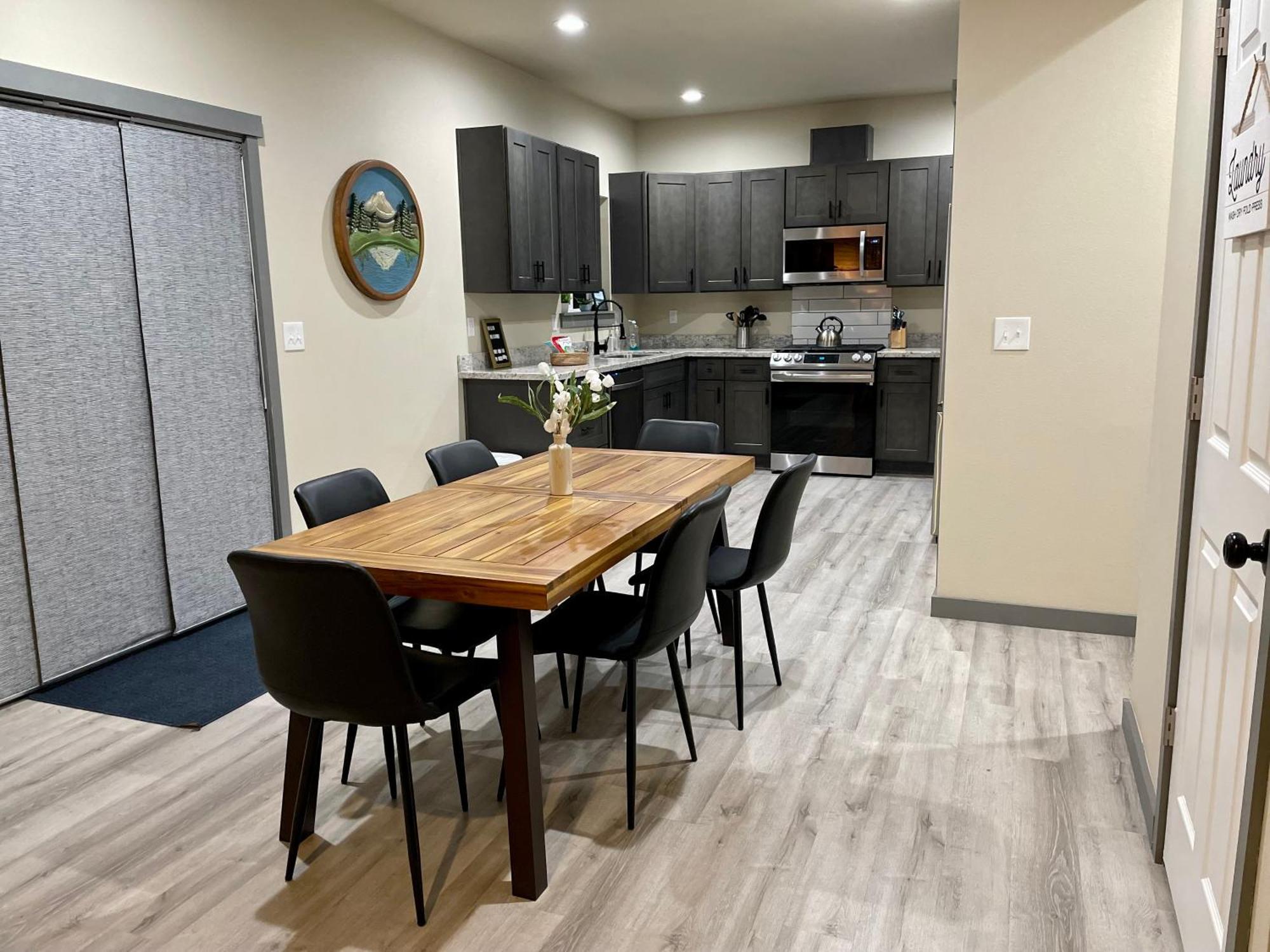 New Modern Cabin! 5Mi To Mt Rainier National Park! Hot Tub & Wifi 阿什福德 外观 照片